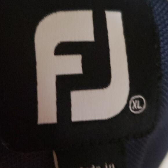 FootJoy Button Collar Short Sleeve Polo - Picture 9 of 10